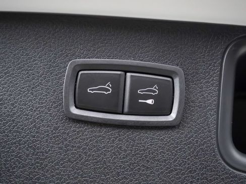Certified 2026 Porsche Macan S AWD/4WD image 14