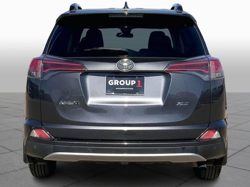 Used 2018 Toyota RAV4 XLE image 5