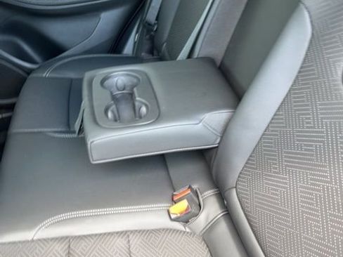 Used 2022 Buick Encore GX Essence image 22