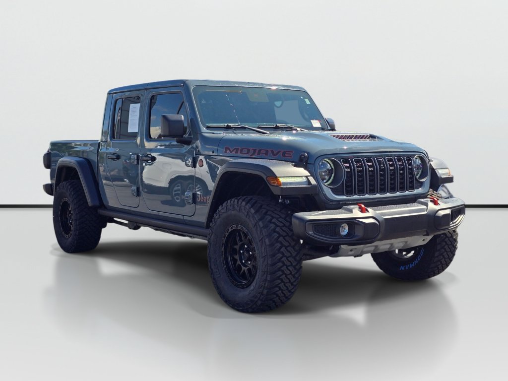 Used 2025 Jeep Gladiator Mojave w/ Convenience Group AWD/4WD image 6