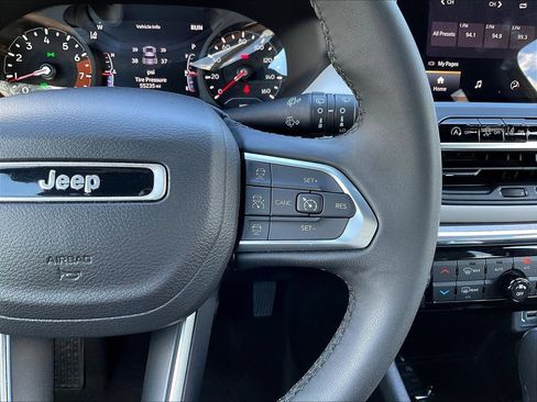 Used 2024 Jeep Compass Limited AWD/4WD image 12