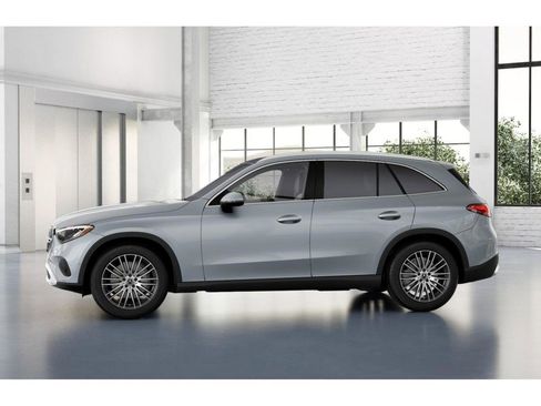 New 2026 Mercedes-Benz GLC 300 GLC 300 image 35