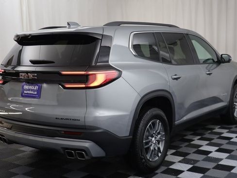 Used 2025 GMC Acadia Elevation image 19