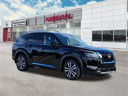 New 2025 Nissan Pathfinder Platinum w/ Cargo Package image 1