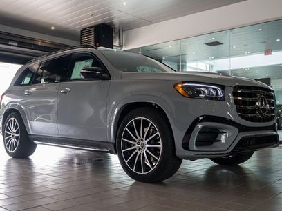 New 2026 Mercedes-Benz GLS 580 4MATIC