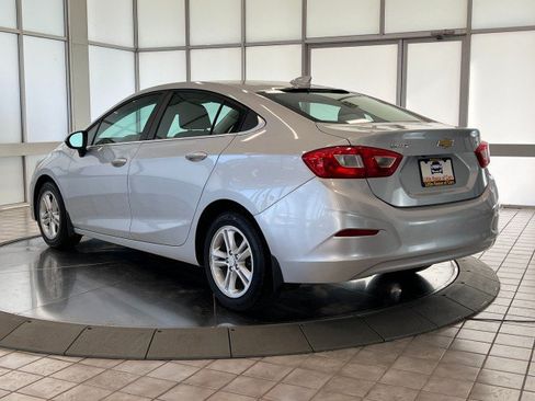 Used 2016 Chevrolet Cruze LT FWD image 5