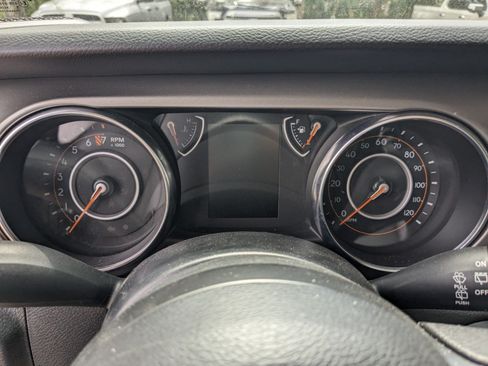 Used 2022 Jeep Wrangler Unlimited Sport AWD/4WD image 24