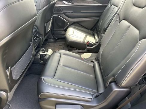 New 2026 Jeep Grand Cherokee L Limited w/ Limited Altitude Package AWD/4WD image 28