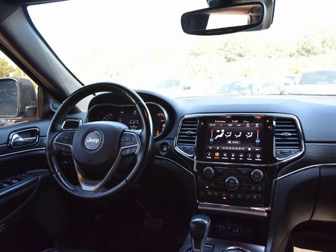 Used 2021 Jeep Grand Cherokee Limited AWD/4WD image 19