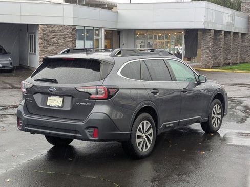 Used 2021 Subaru Outback Premium image 5