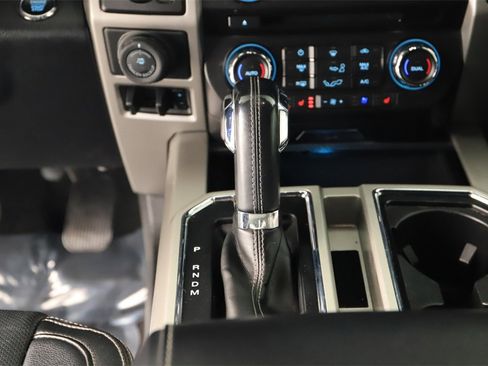 Used 2018 Ford F150 Lariat image 21