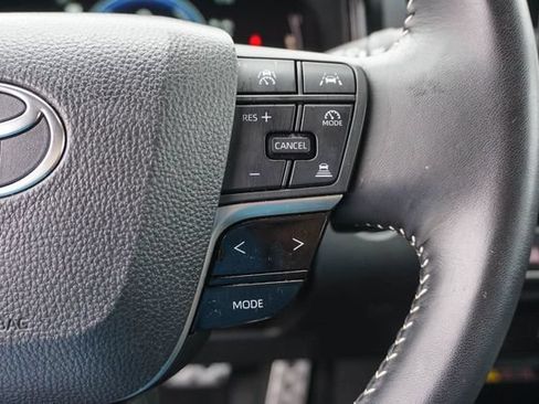 Used 2025 Toyota Camry SE FWD image 22
