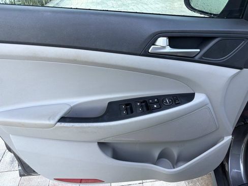 Used 2021 Hyundai Tucson Value FWD image 8