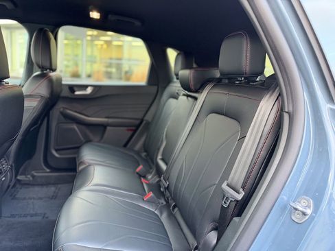 Used 2025 Ford Escape ST-Line Elite w/ Premium Technology Package image 14