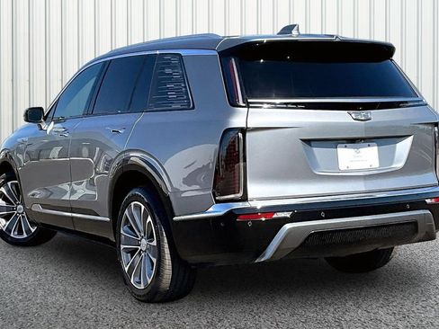 Used 2026 Cadillac Vistiq Luxury AWD/4WD image 24