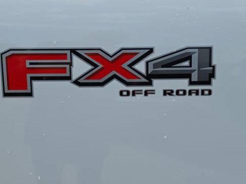 Used 2024 Ford F250 XL w/ FX4 Off-Road Package AWD/4WD image 40