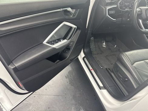 Used 2023 Audi Q3 2.0T Premium image 29
