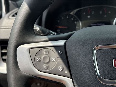 Used 2023 GMC Terrain SLT AWD/4WD image 24