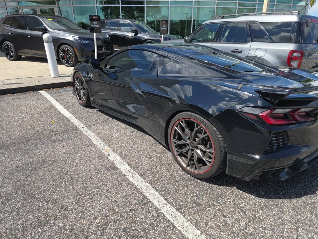 Used 2025 Chevrolet Corvette Stingray Coupe w/ Z51 Performance Package RWD image 5