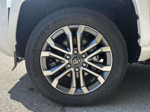 New 2026 Toyota 4Runner Limited AWD/4WD image 11