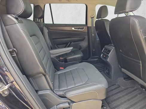 Used 2024 Volkswagen Atlas SEL AWD/4WD image 19