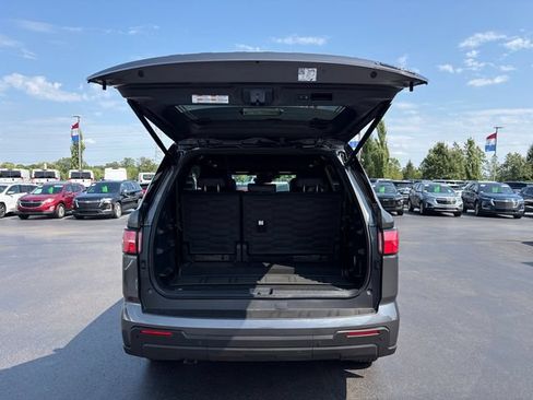 Used 2025 Toyota Sequoia 4WD image 17