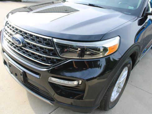 Used 2020 Ford Explorer XLT w/ Equipment Group 202A RWD image 3