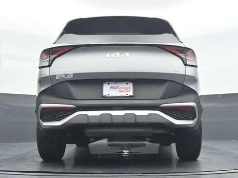 Used 2023 Kia Sportage LX image 29