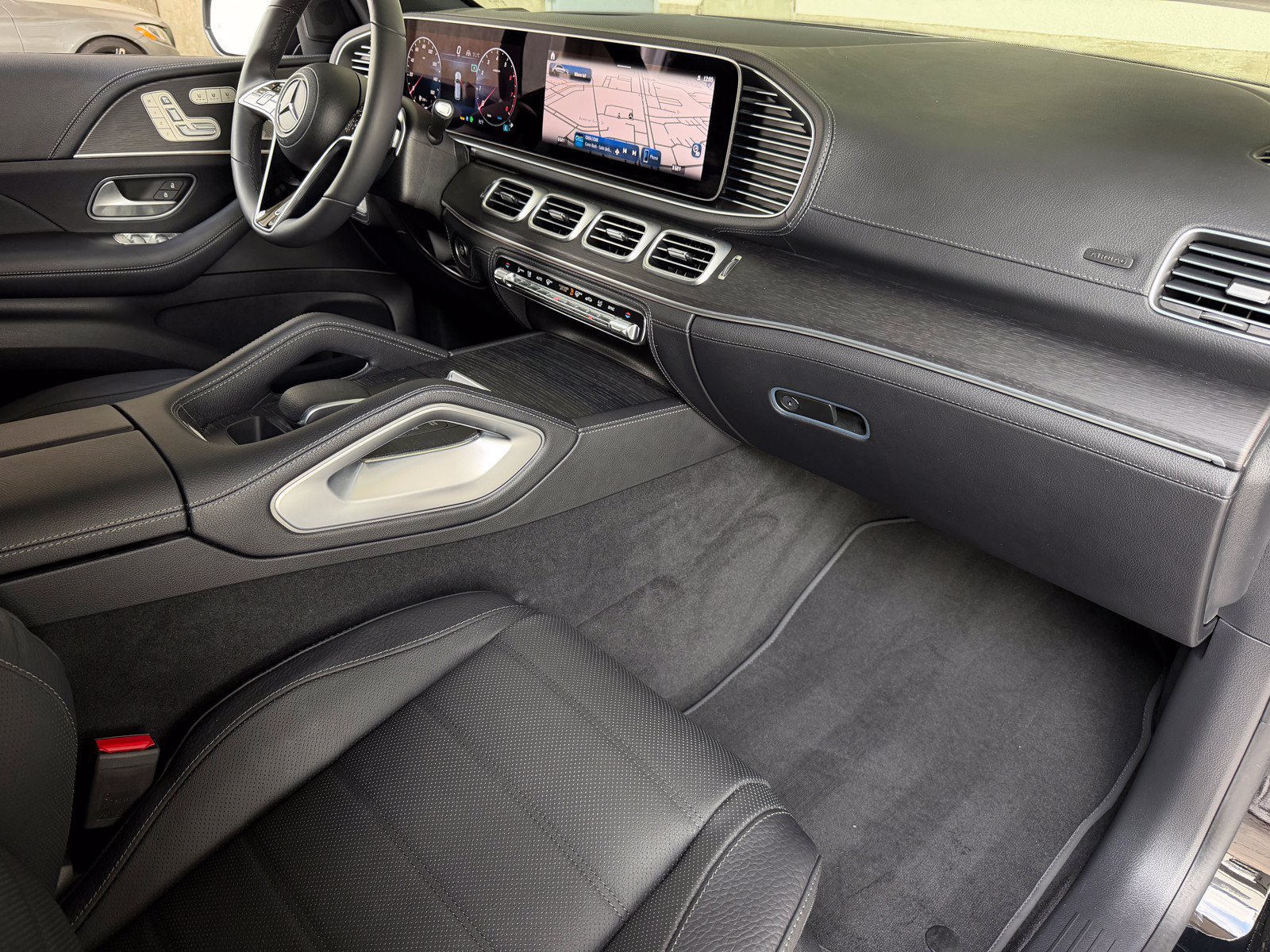 Certified 2024 Mercedes-Benz GLE 450 4MATIC image 18