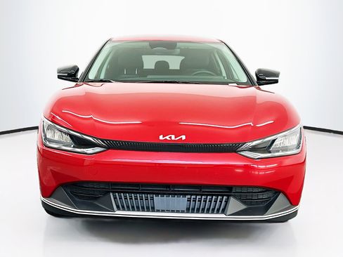 Used 2024 Kia EV6 Light image 2