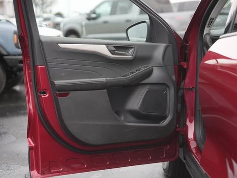 Used 2022 Ford Escape SE w/ Convenience Package image 29