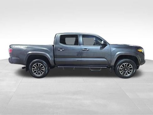Used 2023 Toyota Tacoma TRD Sport image 6