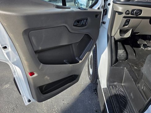 Used 2024 Ford Transit 250 148 High Roof image 19