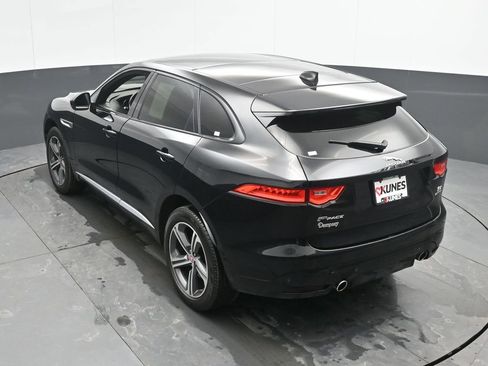 Used 2020 Jaguar F-PACE S image 43