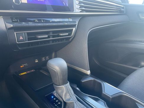 Used 2025 Toyota Camry LE image 41