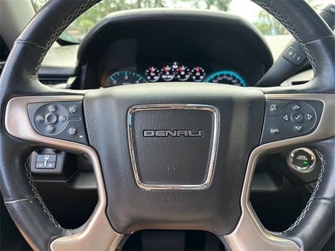 Used 2019 GMC Yukon Denali w/ Denali Ultimate Package image 19