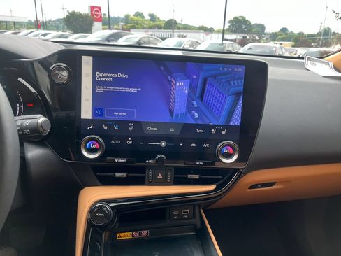 Used 2026 Lexus NX 350h AWD w/ Accessory Package (2T) image 16