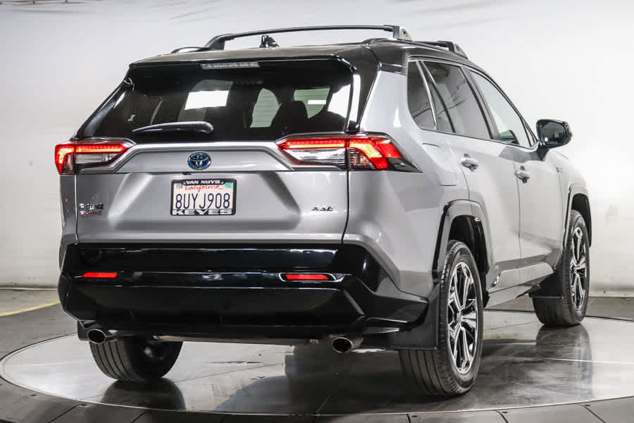 Used 2021 Toyota RAV4 XSE w/ Weather Package AWD/4WD image 6