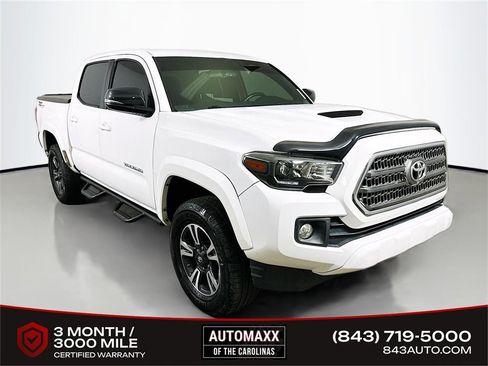 Used 2017 Toyota Tacoma TRD Sport w/ Tow Package image 1