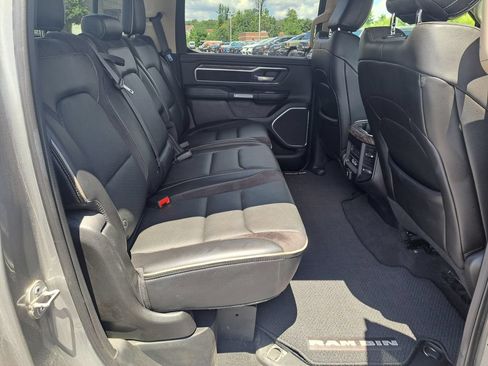Used 2019 RAM 1500 Laramie AWD/4WD image 30