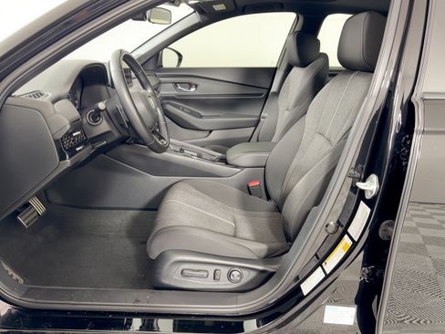 Used 2024 Honda Accord Sport image 5