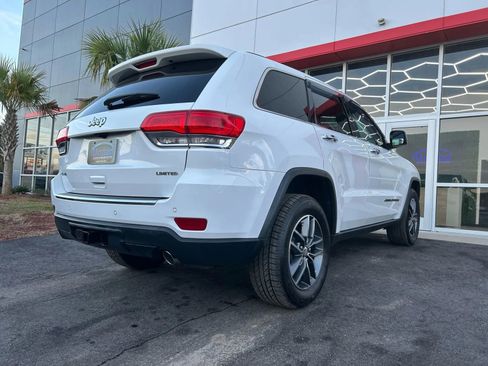 Used 2017 Jeep Grand Cherokee Limited image 6