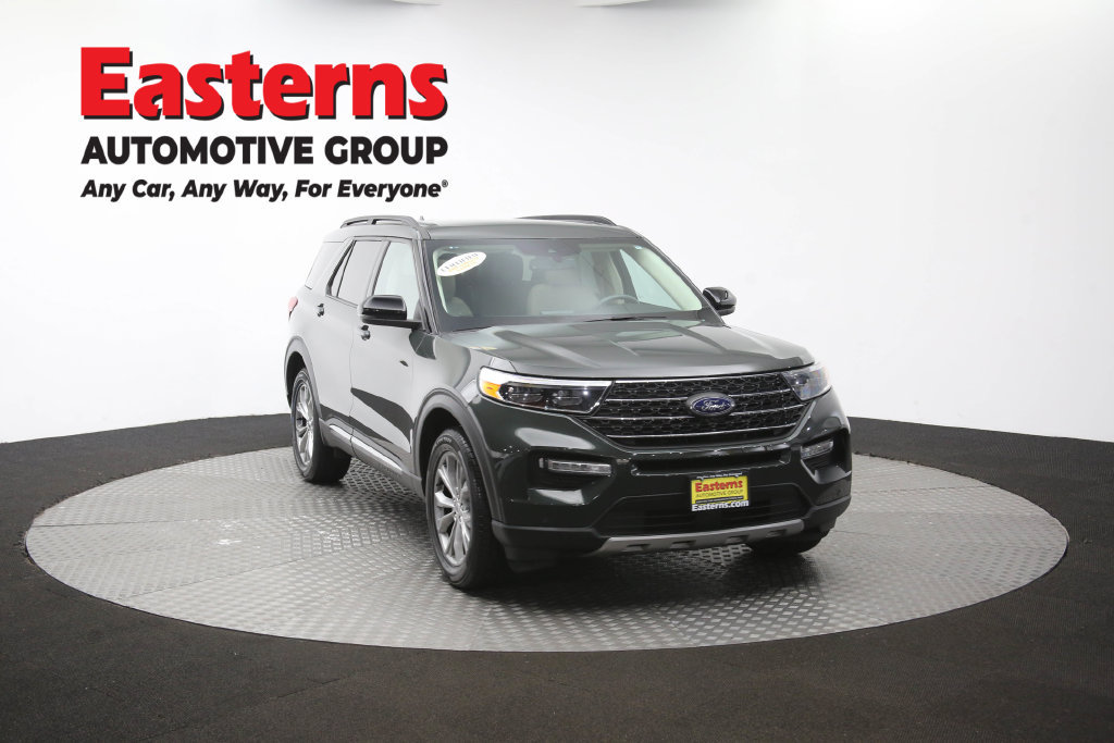 Used 2023 Ford Explorer XLT w/ Equipment Group 202A AWD/4WD image 57