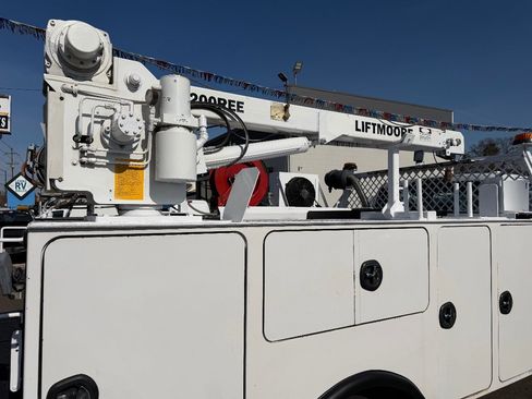 Used 2019 Ford F550 XLT image 14