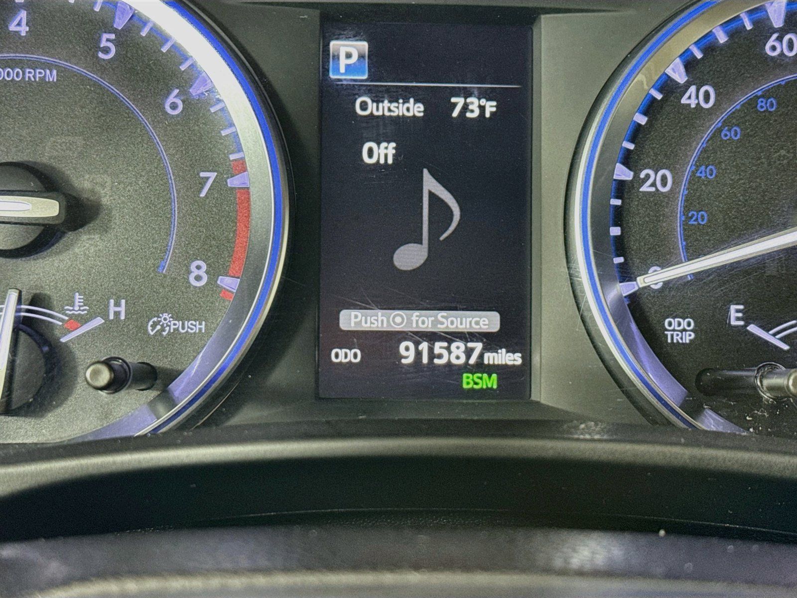 Used 2019 Toyota Highlander XLE AWD/4WD image 12