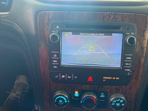 Used 2014 Chevrolet Traverse LT w/ All-Star Edition FWD image 42