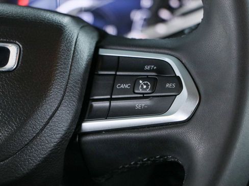 Used 2022 Jeep Compass Latitude FWD image 14