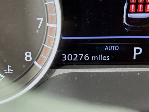 Used 2025 Nissan Pathfinder SV AWD/4WD image 19