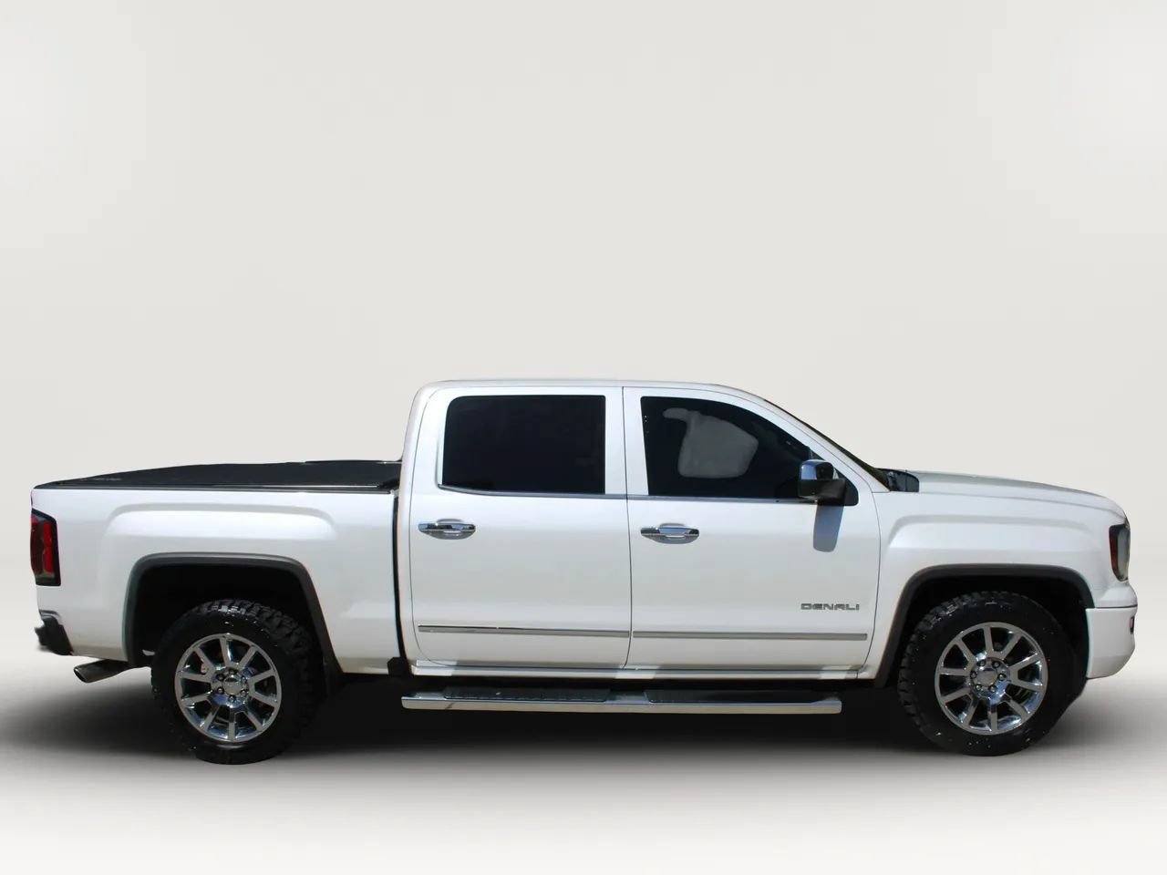 Used 2017 GMC Sierra 1500 Denali AWD/4WD image 12