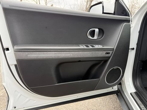 Used 2022 Hyundai Ioniq 5 Limited image 15